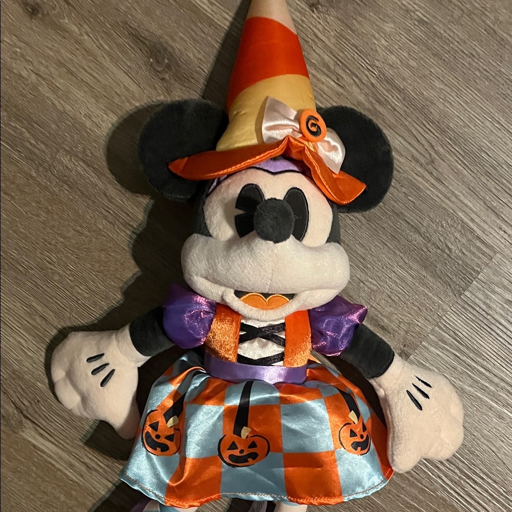 Halloween Themed Plush Minnie in a cute Pumpkin outfit 14”